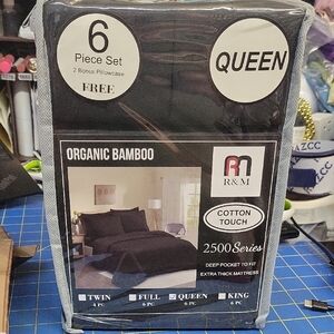 R&M 2500 Series Queen 6-Piece Sheet Set in black